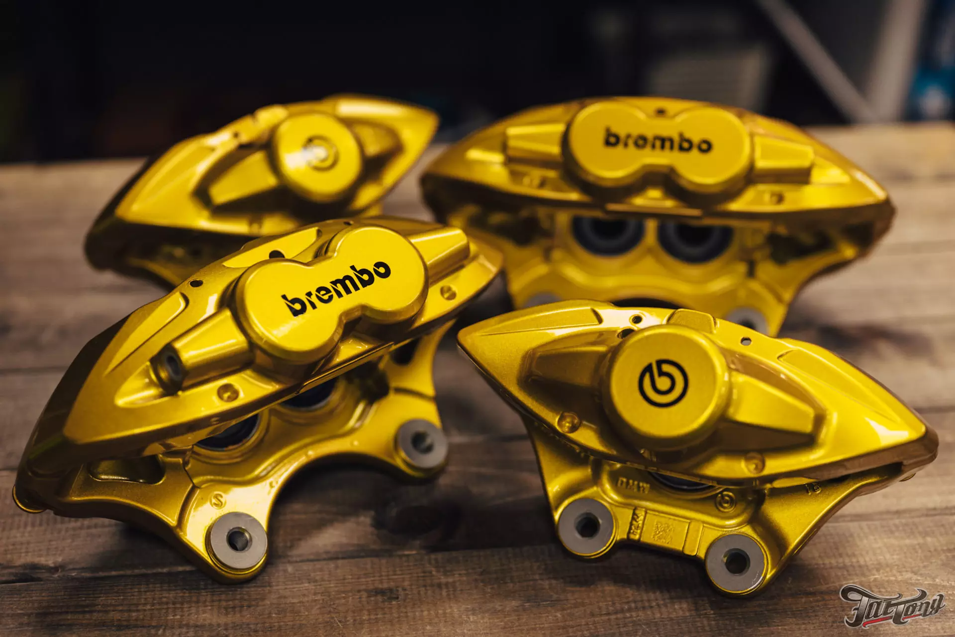 Окрас суппортов Brembo для BMW 3